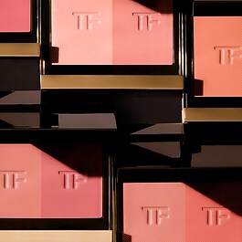 Shade and Illuminate Blush - Fard de obraz 2-in-1